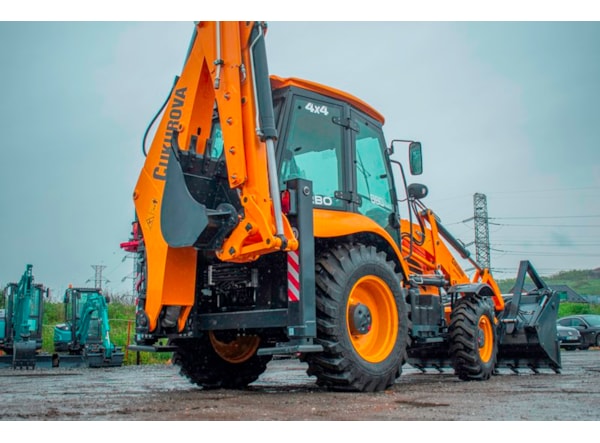 Buldoexcavator CUKUROVA 880 S STAGE V leviere  de vanzare
